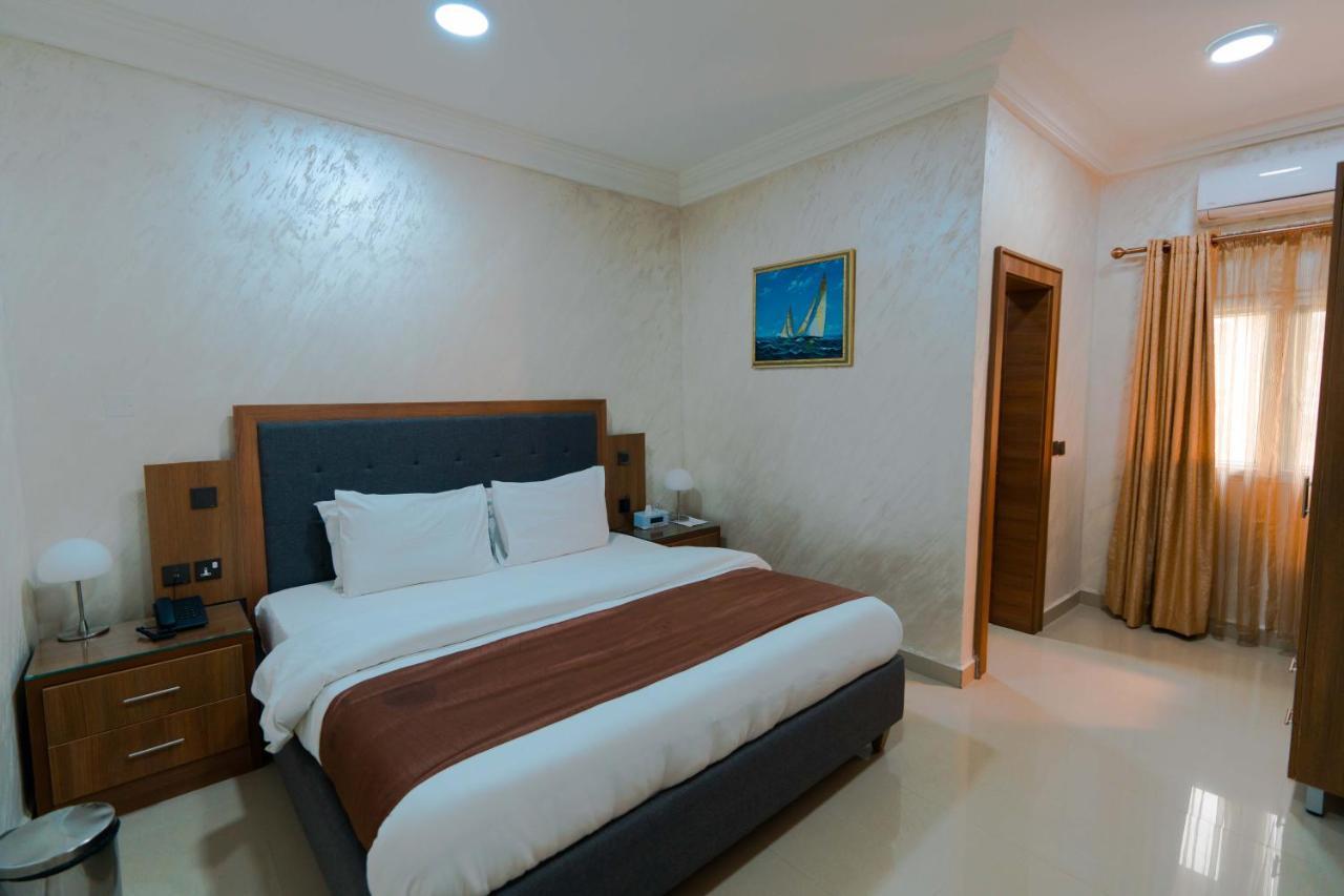 Phoenicia Suites Wupa 외부 사진